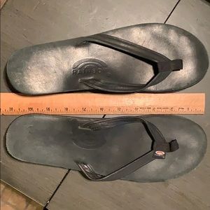 Black thin strap rainbow flip flops XL